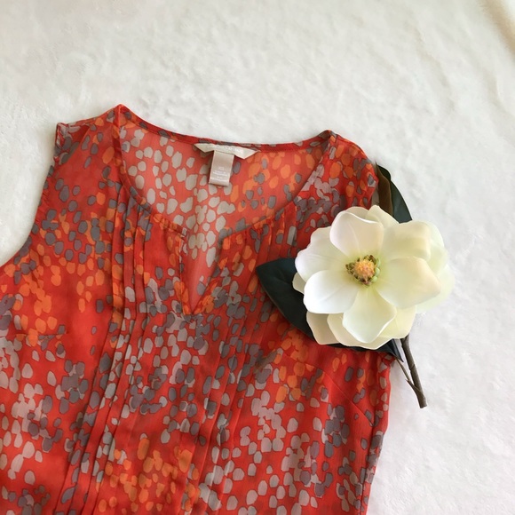 Pretty Banana Republic sheer top size xsmall. - Picture 2 of 3